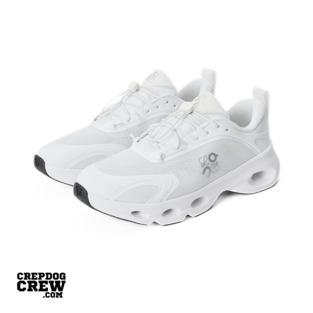 ON Running Cloudsolo Loewe White