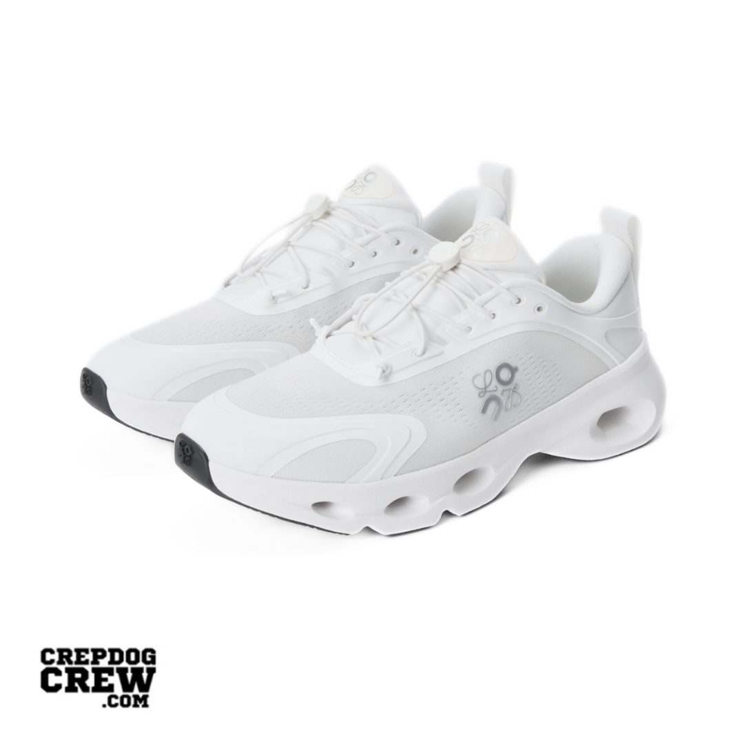 ON Running Cloudsolo Loewe White