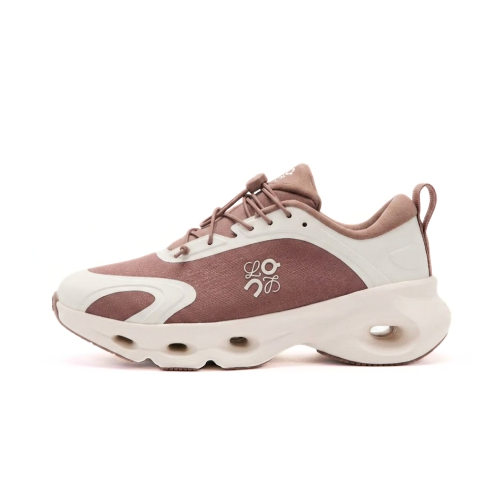 ON Running Cloudsolo Loewe Taupe Eggshell