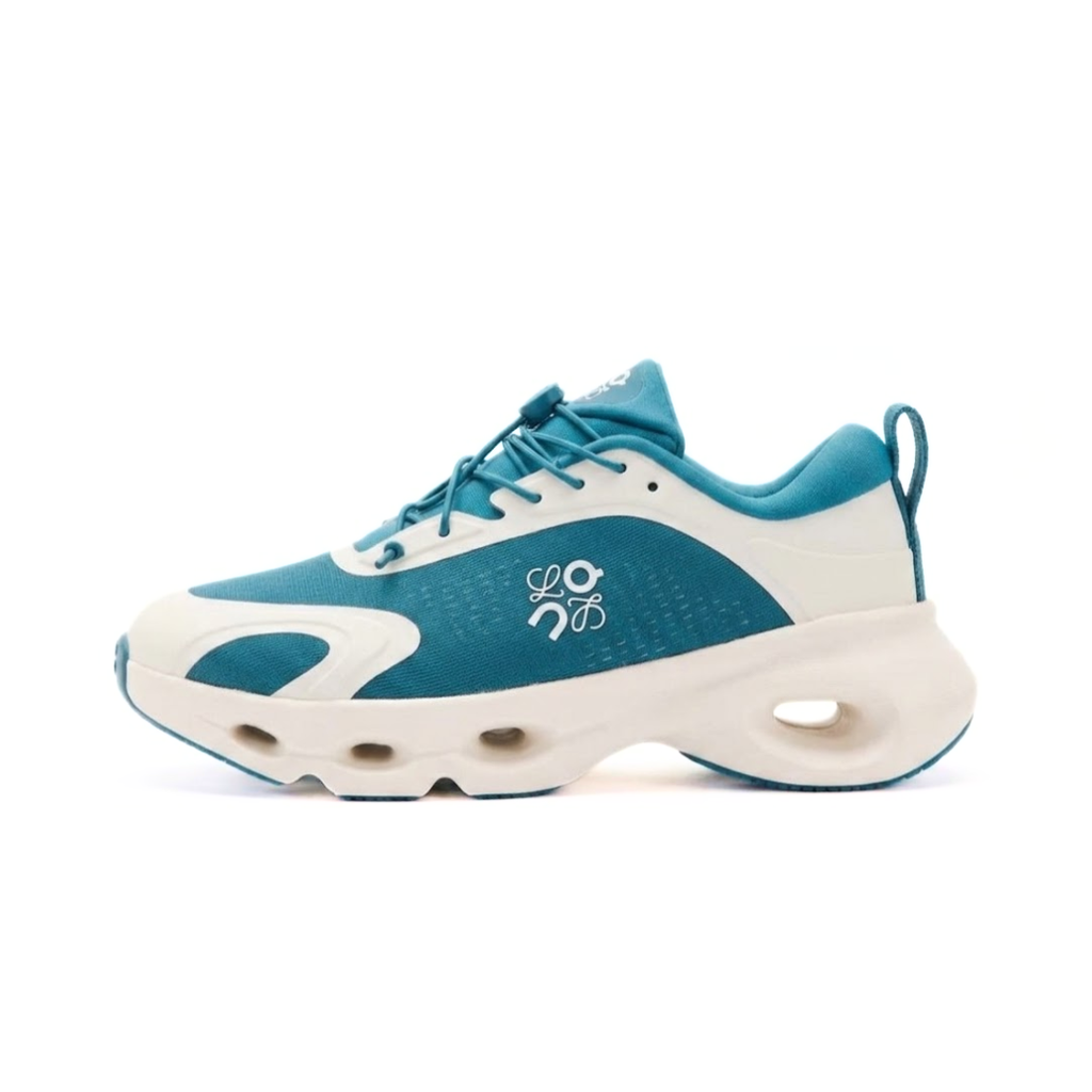 ON Running Cloudsolo Loewe Teal Eggshell