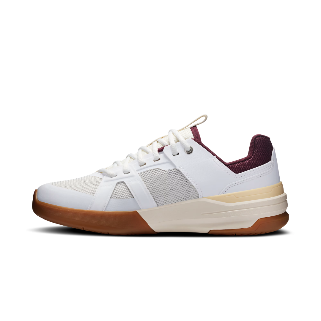 On Running THE ROGER Clubhouse Pro Youth White Maroon