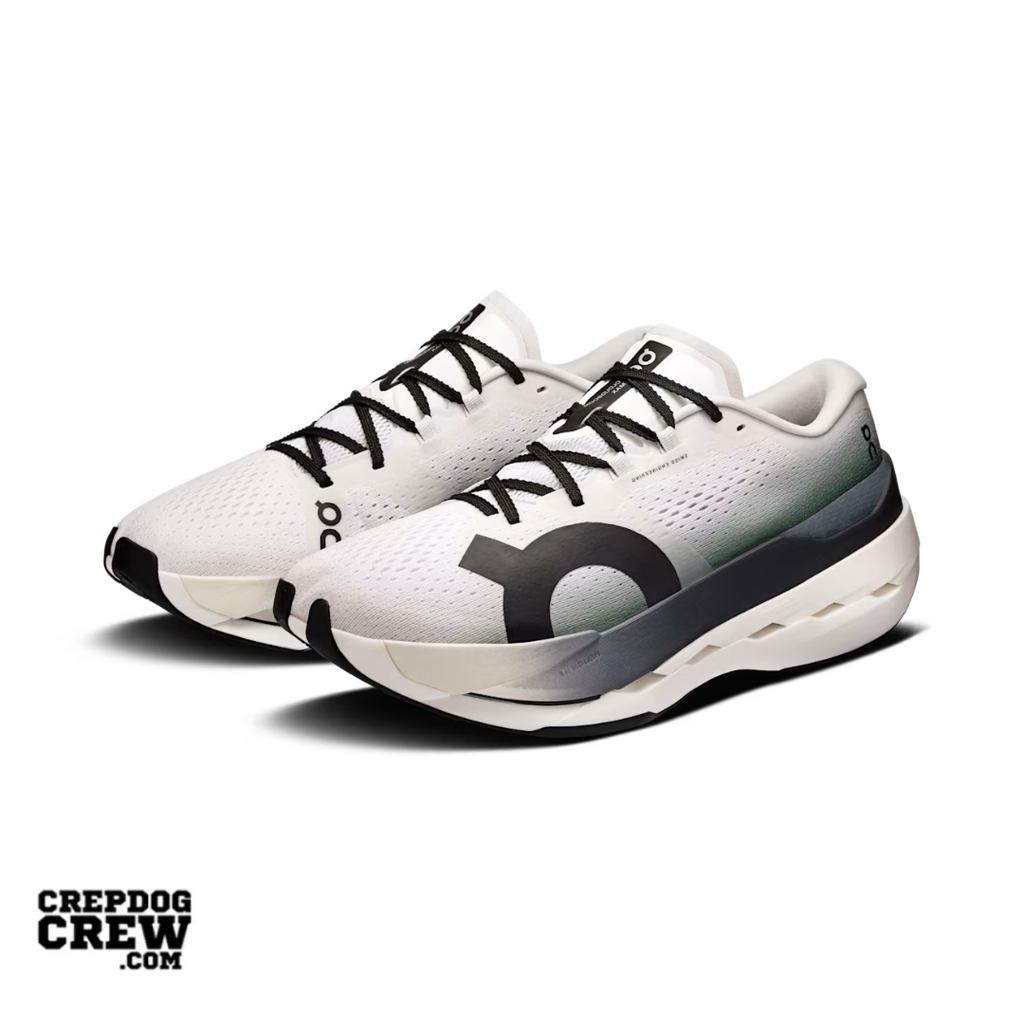 On Running Cloudboom Max White Black